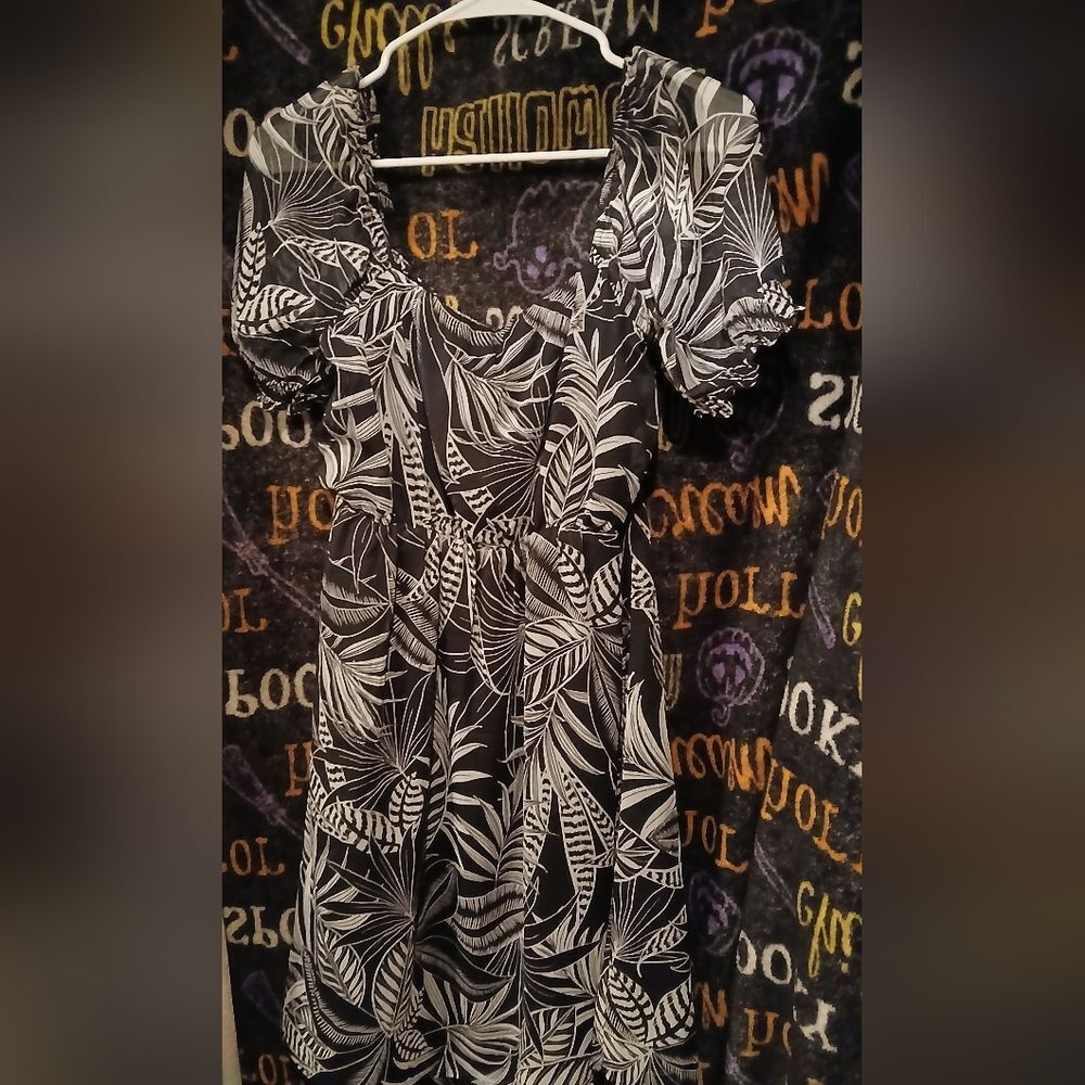 🤠Banana Republic Summer Dress Size Medium Like New